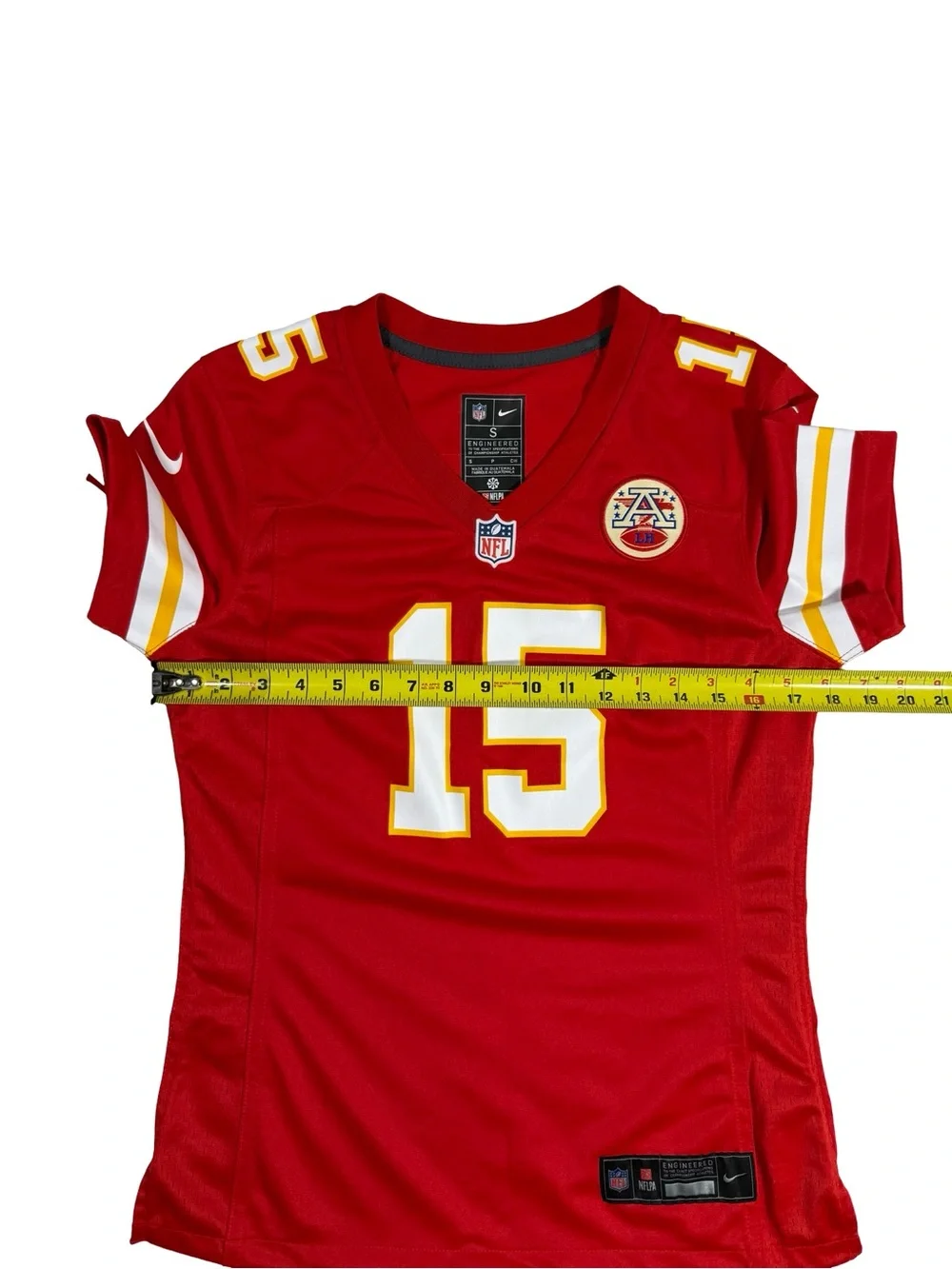Nike Patrick Mahomes Kansas City Chiefs Womens Size Small Red NFL Game Jersey